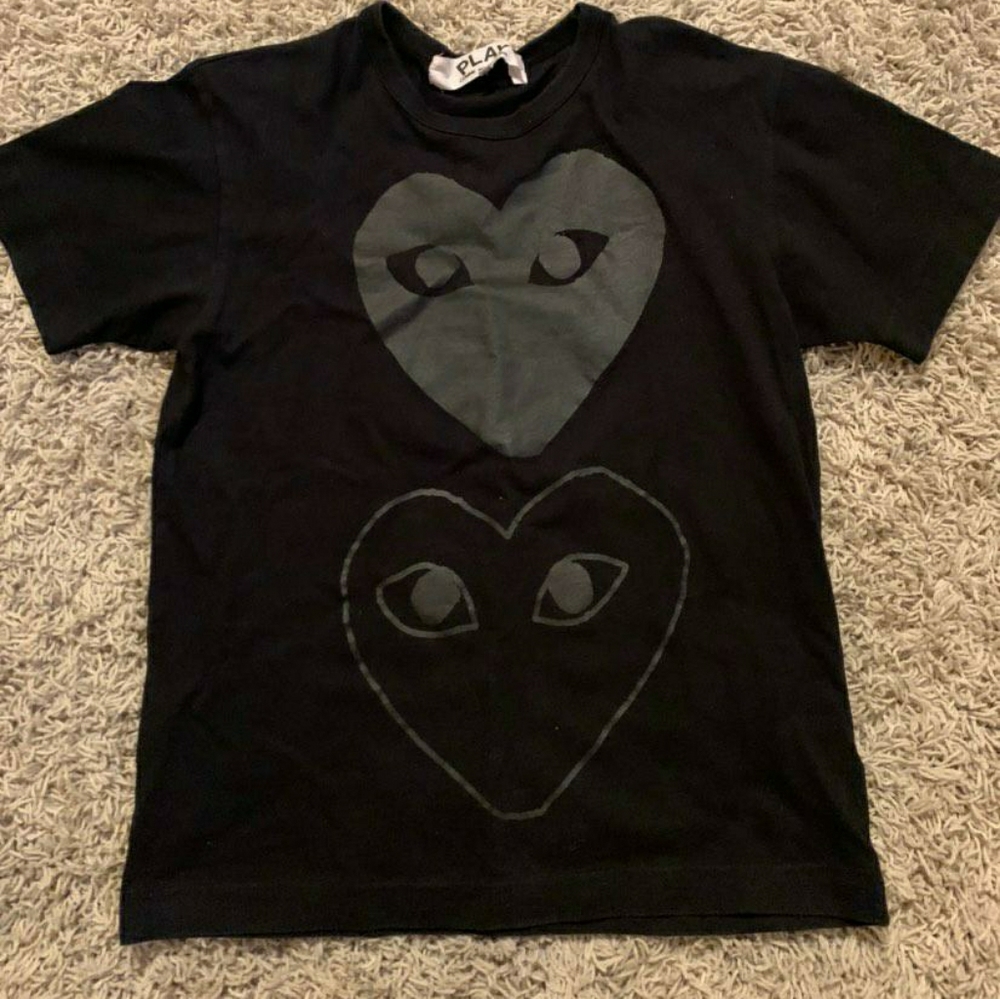 Double Hearts Play #Commedesgarcons tshirt